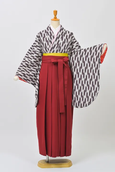 白・紫矢絣